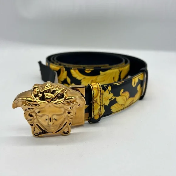 VERSACE
Medusa Buckle Reversible Barocco Belt VERSACE Gold/Black Heritage Medusa Buckle Reversible Leather  main image 4